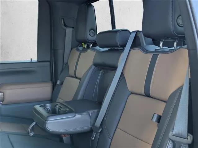 2023 Chevrolet Silverado 2500HD 4WD Crew Cab Standard Bed High Country