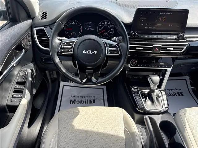 2022 Kia Seltos EX