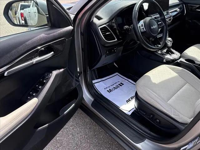2022 Kia Seltos EX