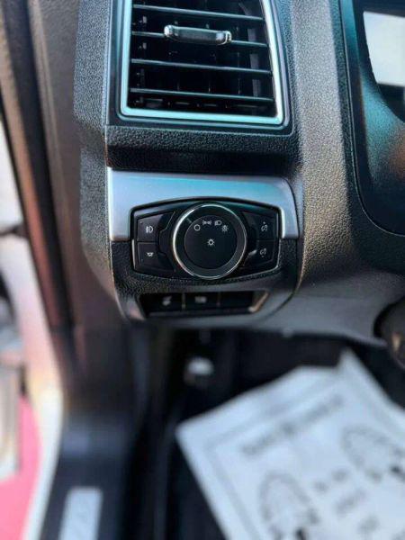 2016 Ford Explorer Base