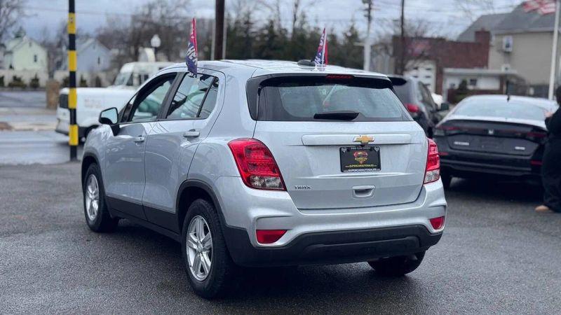 2020 Chevrolet Trax FWD LS