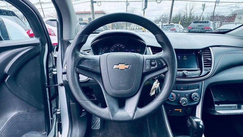 2020 Chevrolet Trax FWD LS