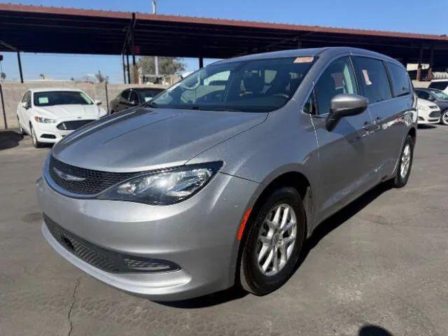 2021 Chrysler Voyager LX
