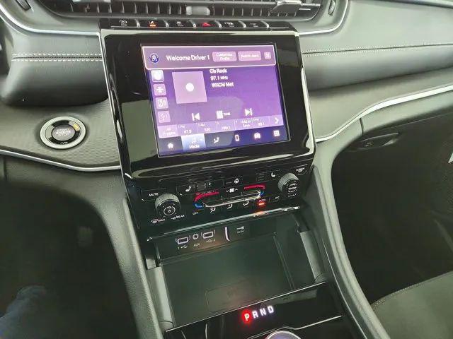 2026 Jeep Grand Cherokee L Altitude 4x4