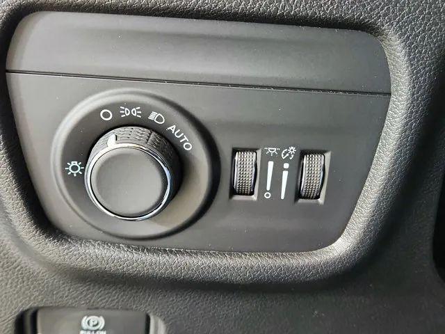 2026 Jeep Grand Cherokee L Altitude 4x4