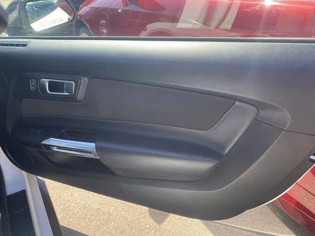 2021 Ford Mustang Base