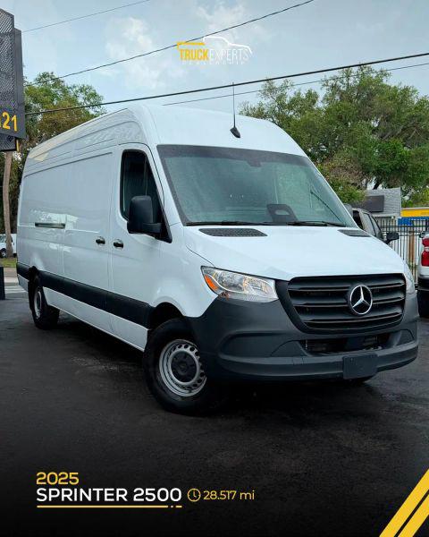 2025 Mercedes-Benz Sprinter 2500 High Roof 4-Cyl Diesel