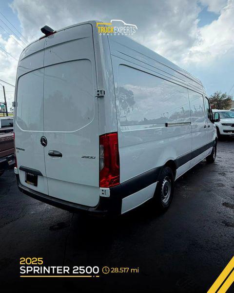 2025 Mercedes-Benz Sprinter 2500 High Roof 4-Cyl Diesel
