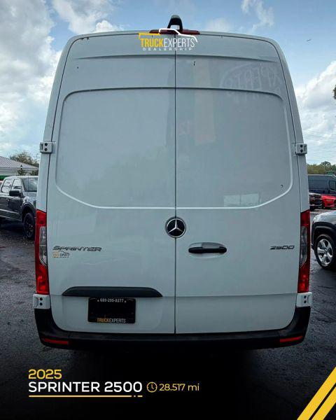 2025 Mercedes-Benz Sprinter 2500 High Roof 4-Cyl Diesel