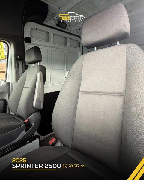 2025 Mercedes-Benz Sprinter 2500 High Roof 4-Cyl Diesel