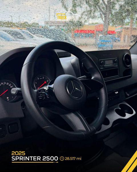 2025 Mercedes-Benz Sprinter 2500 High Roof 4-Cyl Diesel