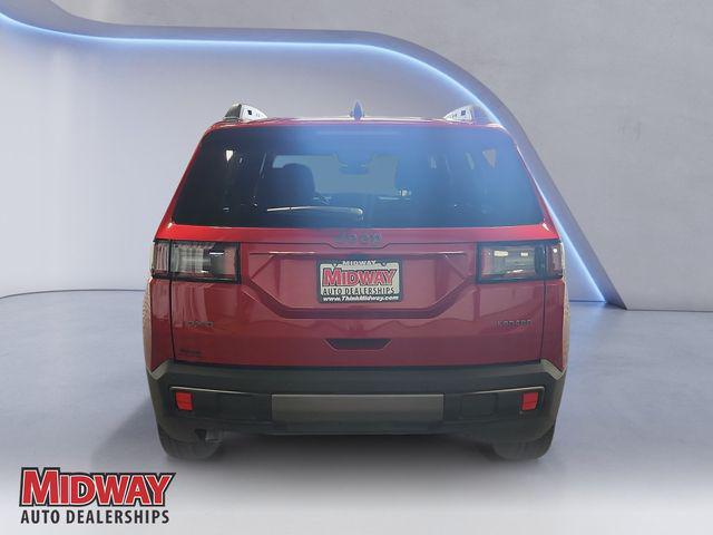 2026 Jeep Cherokee Laredo 4x4