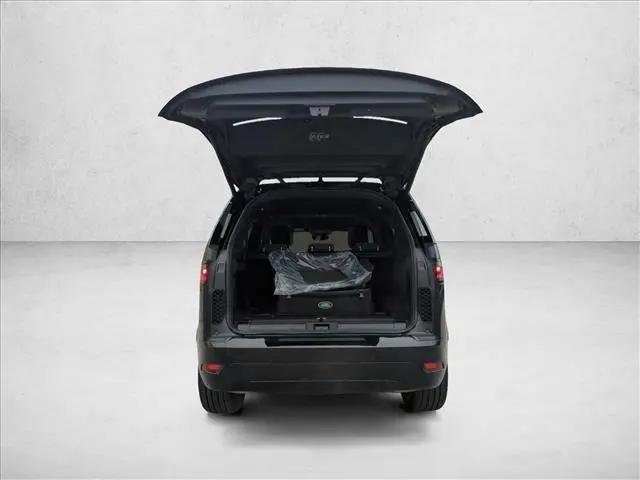 2024 Land Rover Discovery P360 Dynamic SE