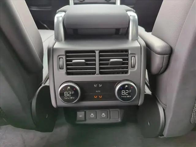 2024 Land Rover Discovery P360 Dynamic SE