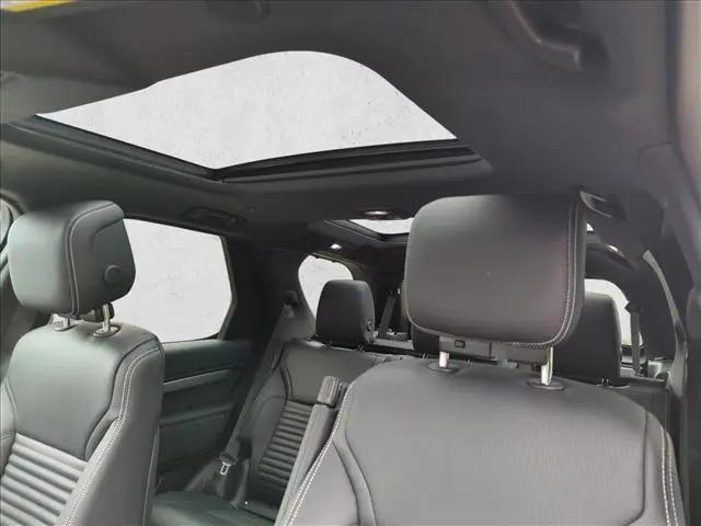 2024 Land Rover Discovery P360 Dynamic SE