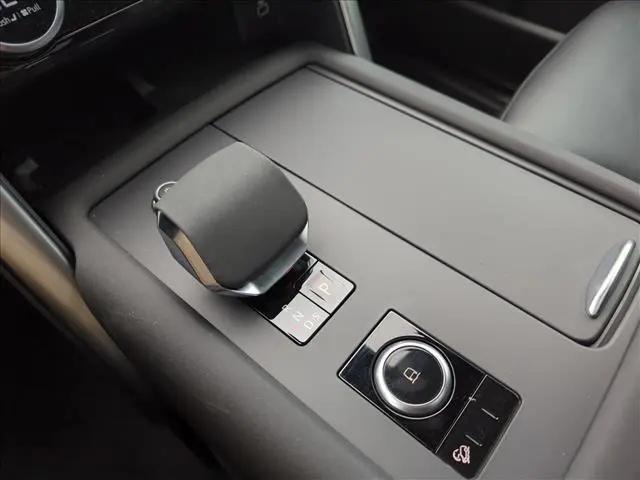 2024 Land Rover Discovery P360 Dynamic SE