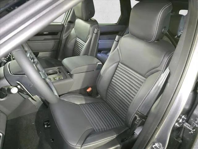 2026 Land Rover Discovery S