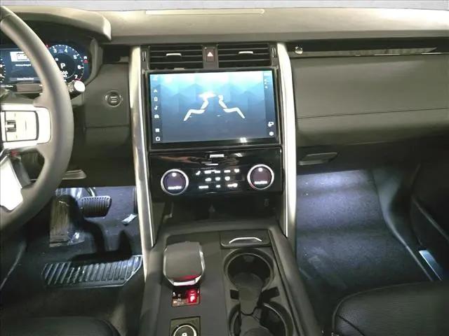 2026 Land Rover Discovery S