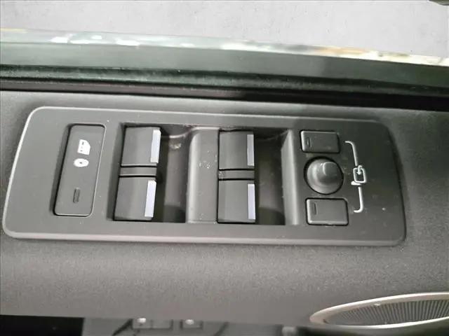 2026 Land Rover Discovery S
