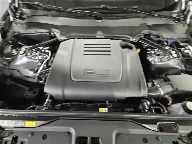 2026 Land Rover Discovery S