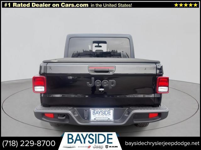 View vehicle photo 4