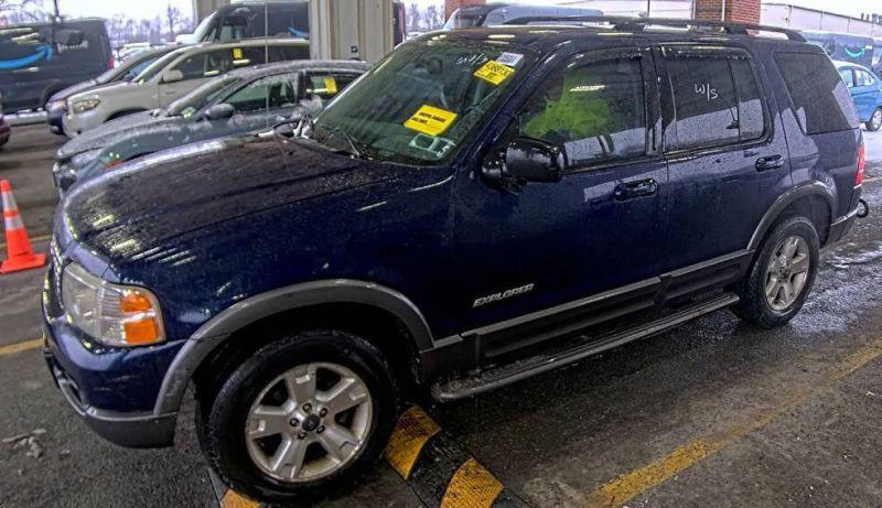 2004 Ford Explorer XLT