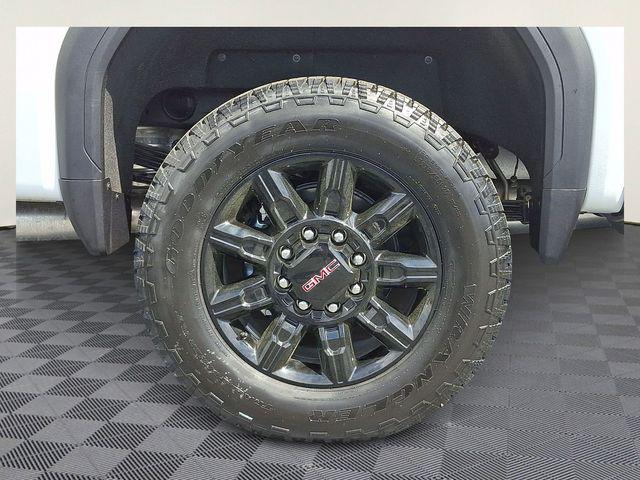 2026 GMC Sierra 2500HD Crew Cab, Standard Bed, AT4, 4WD