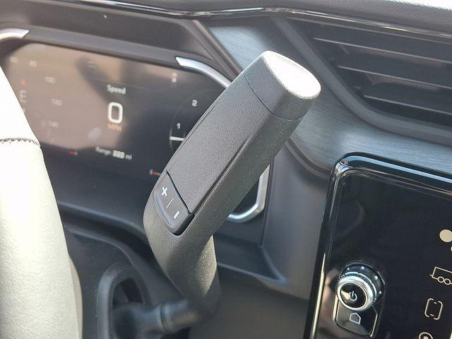 2026 GMC Sierra 2500HD Crew Cab, Standard Bed, AT4, 4WD