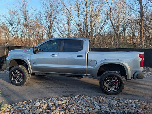 2023 Chevrolet Silverado 1500 4WD Crew Cab Short Bed RST