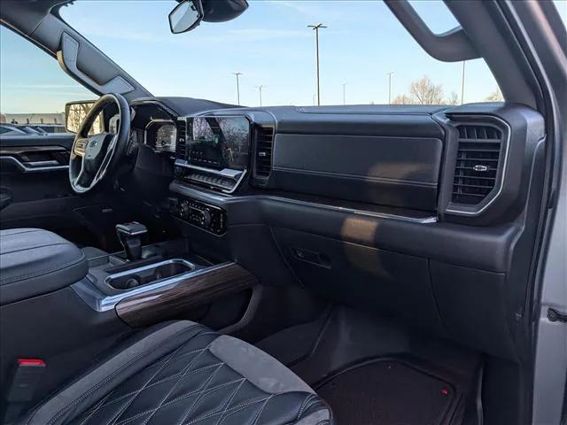 2023 Chevrolet Silverado 1500 4WD Crew Cab Short Bed RST
