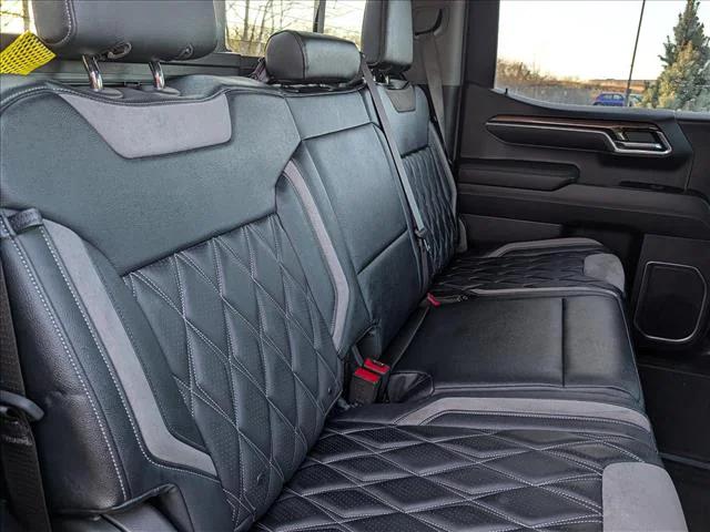 2023 Chevrolet Silverado 1500 4WD Crew Cab Short Bed RST