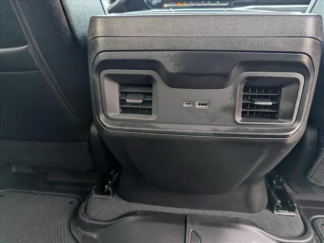2023 Chevrolet Silverado 1500 4WD Crew Cab Short Bed RST