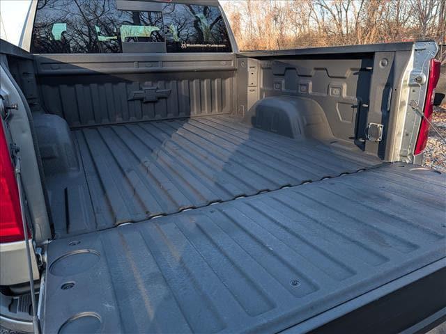 2023 Chevrolet Silverado 1500 4WD Crew Cab Short Bed RST