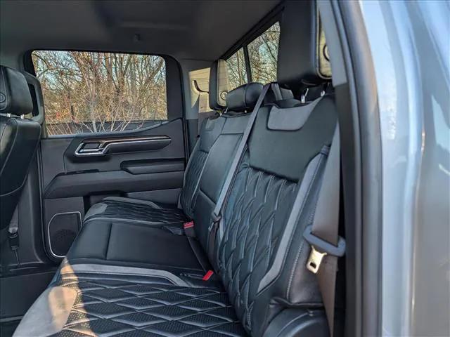 2023 Chevrolet Silverado 1500 4WD Crew Cab Short Bed RST