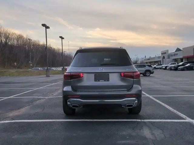 2026 Mercedes-Benz GLB 4MATIC