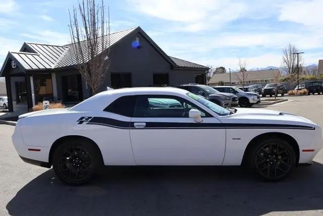 2017 Dodge Challenger R/T