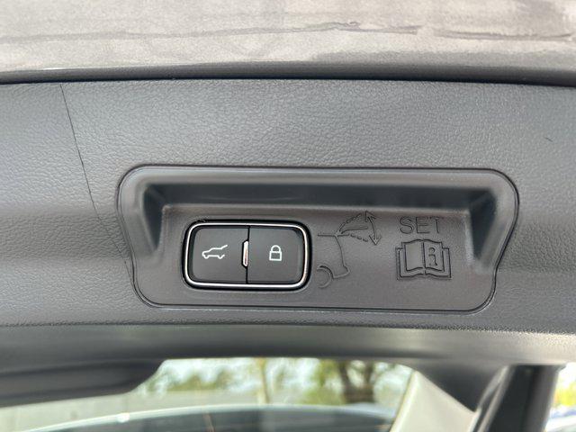 2026 Ford Explorer Active w/200A Pkg RWD