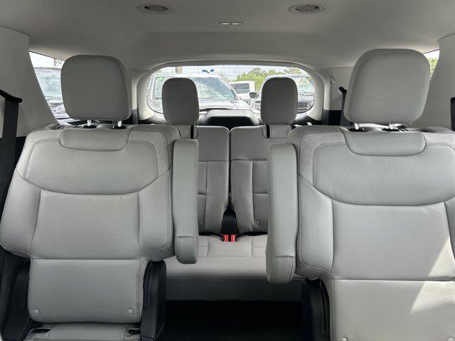 2026 Ford Explorer Active w/200A Pkg RWD