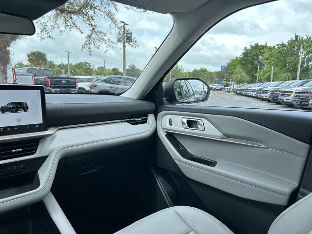 2026 Ford Explorer Active w/200A Pkg RWD