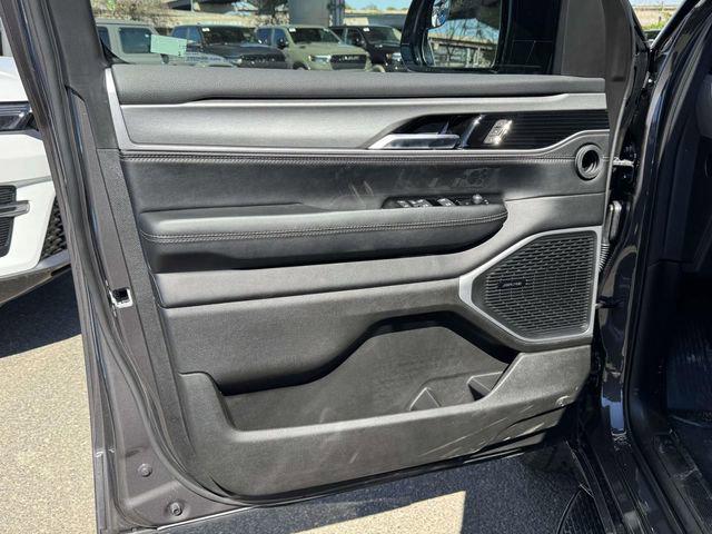 2026 Jeep Grand Wagoneer Upland 4x4