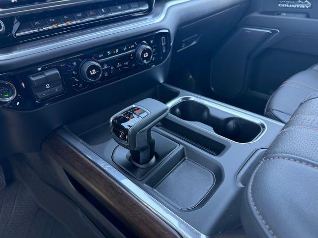 2026 Chevrolet Silverado 1500 4WD Crew Cab Short Bed High Country