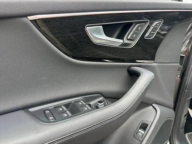 2025 Audi Q7 Premium Plus 55 TFSI quattro Tiptronic