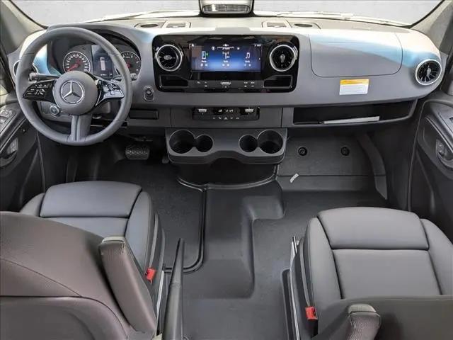 2026 Mercedes-Benz Sprinter 2500 Standard Roof 4-Cyl Diesel