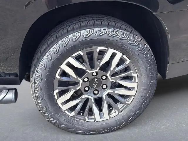2026 Chevrolet Suburban Z71, 4WD