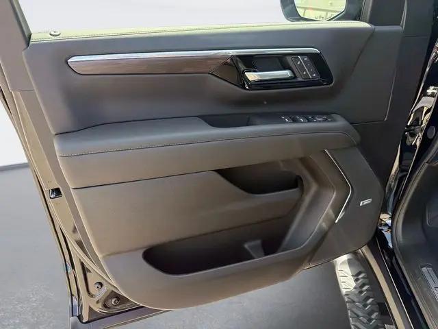 2026 Chevrolet Suburban Z71, 4WD