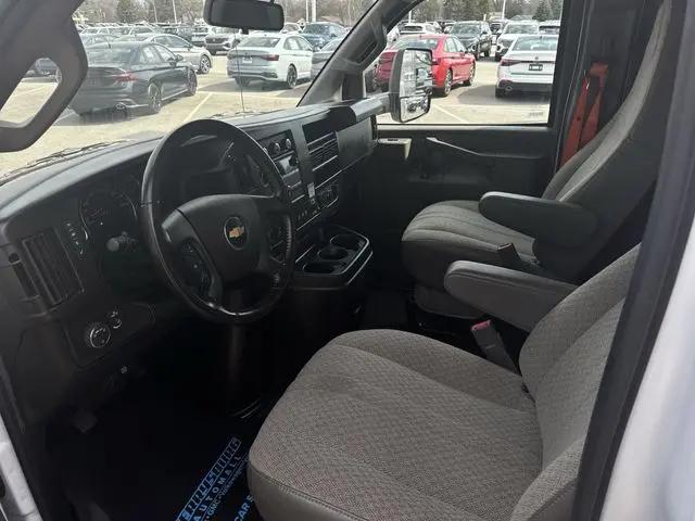 2022 Chevrolet Express Cutaway Work Van