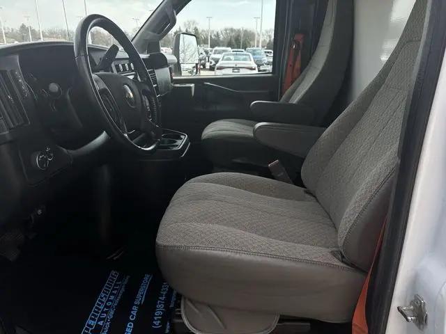 2022 Chevrolet Express Cutaway Work Van