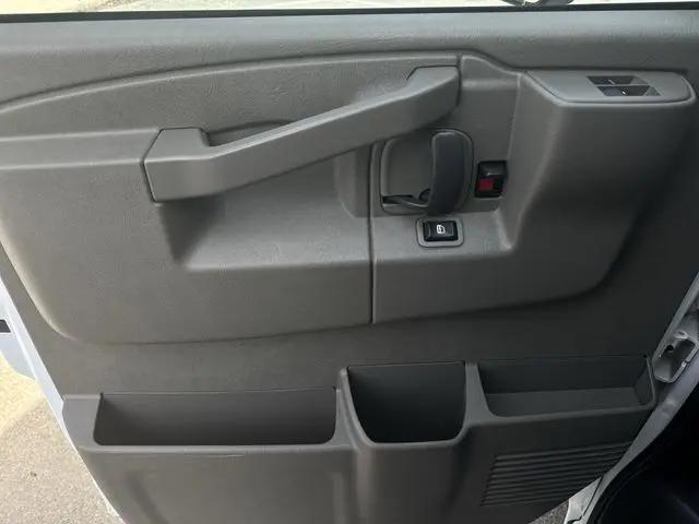 2022 Chevrolet Express Cutaway Work Van