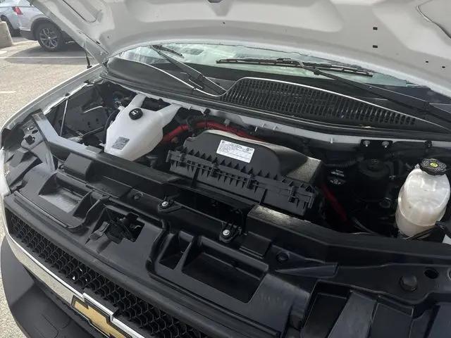 2022 Chevrolet Express Cutaway Work Van