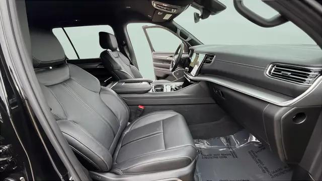 2026 Jeep Grand Wagoneer Limited Altitude 4x4